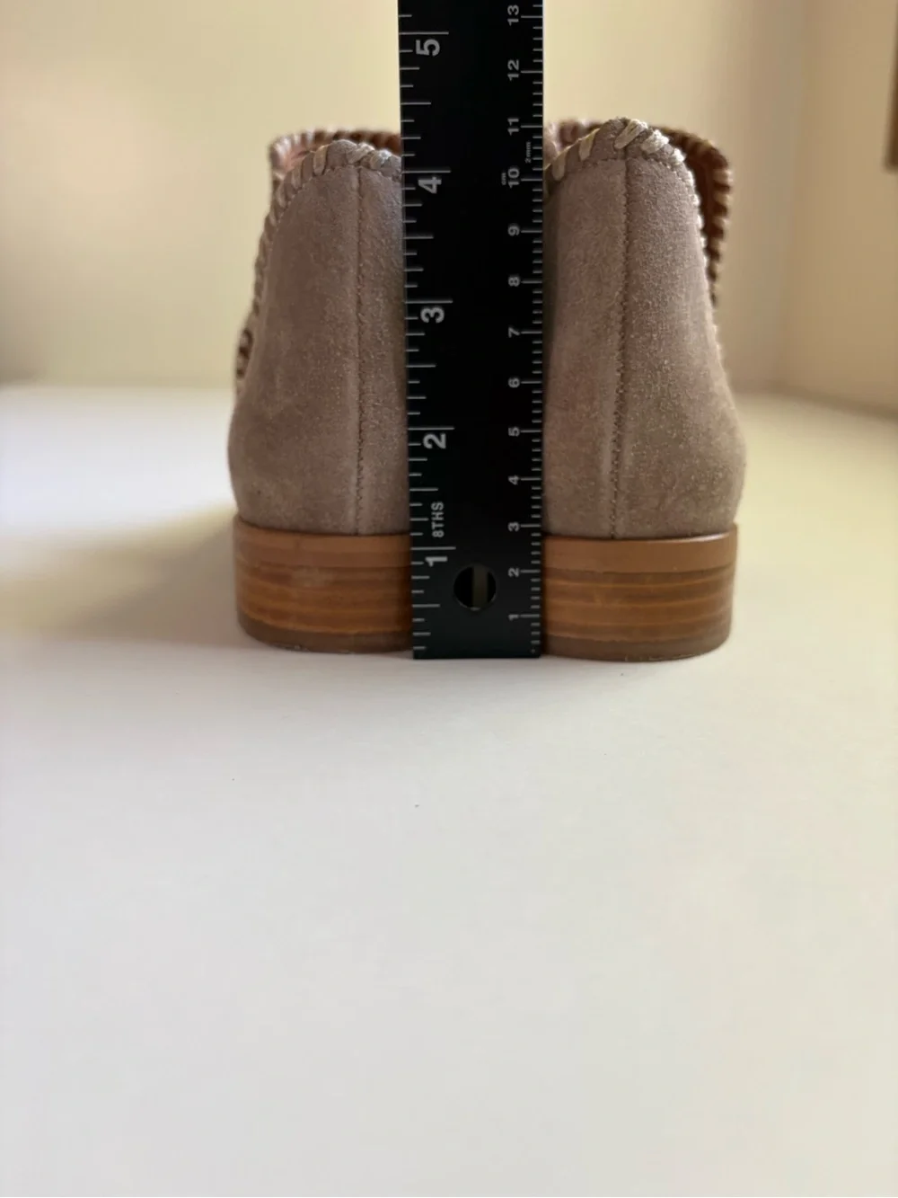 Sundance Lola Suede Tan Whipstitched Cutout Ankle Boots Italy Size 6.5